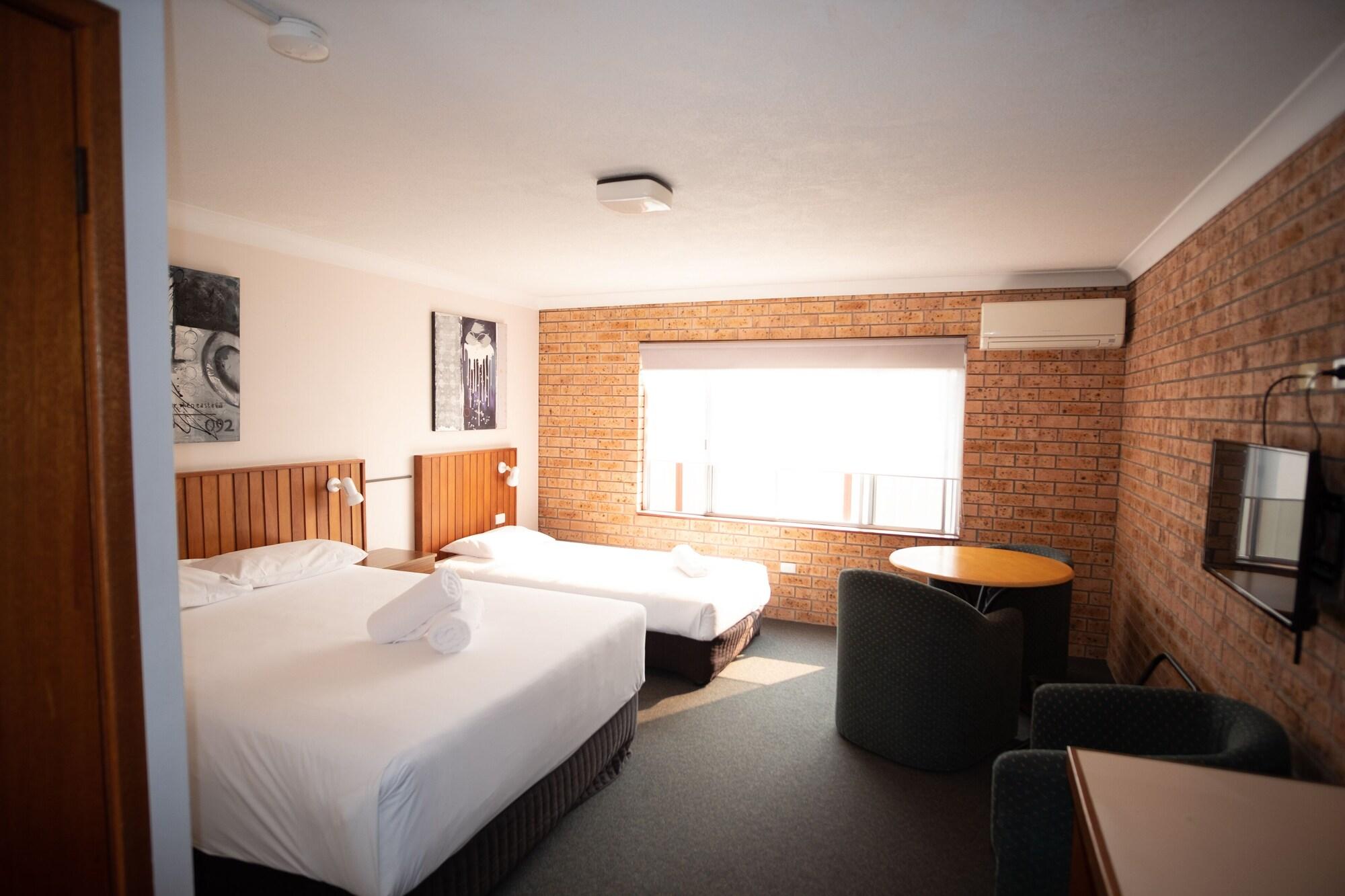 Marco Polo Motor Inn Taree Extérieur photo