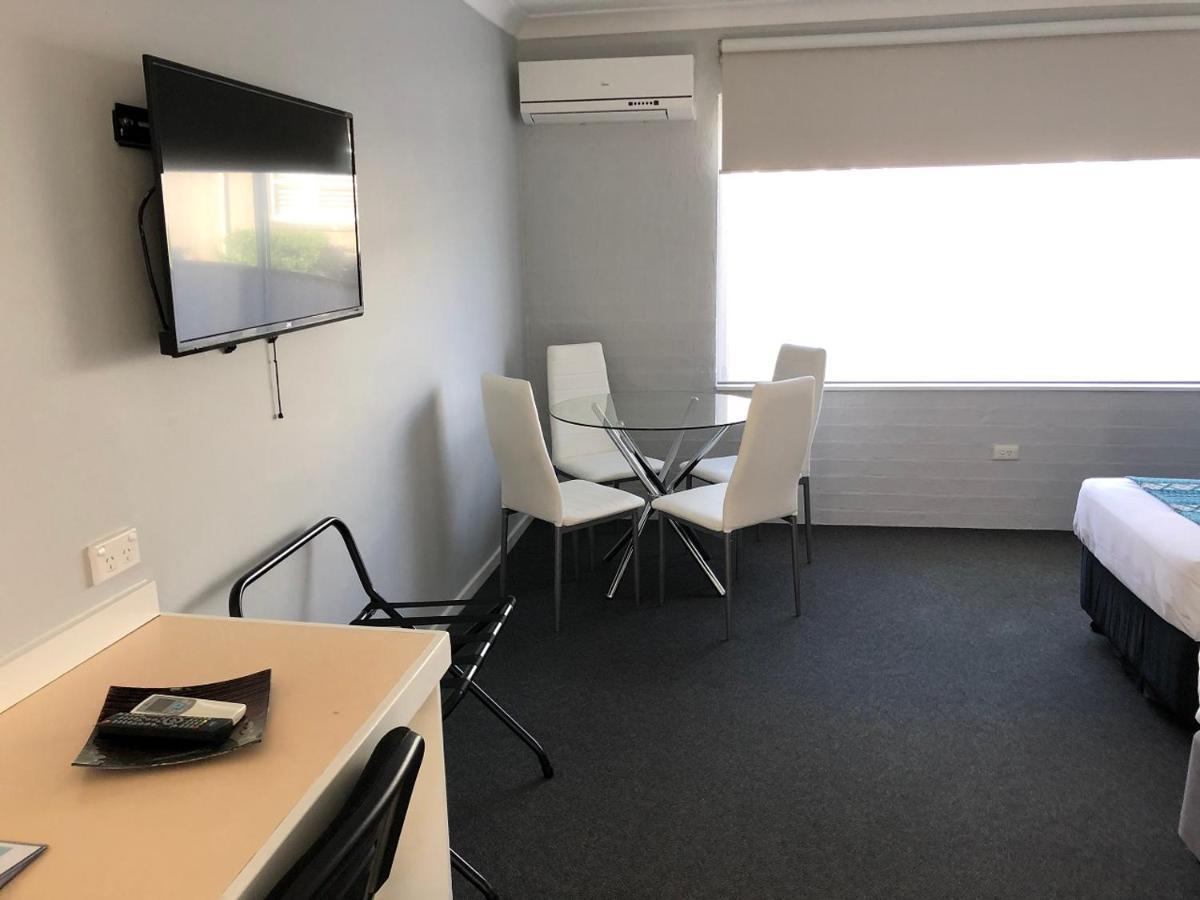 Marco Polo Motor Inn Taree Extérieur photo